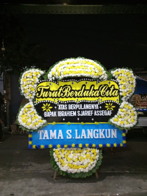 Papan Bunga Duka di Bukit Harapan